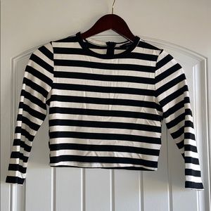 Black and white stripped crop top